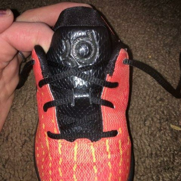 Nike - Picture 4 of 5